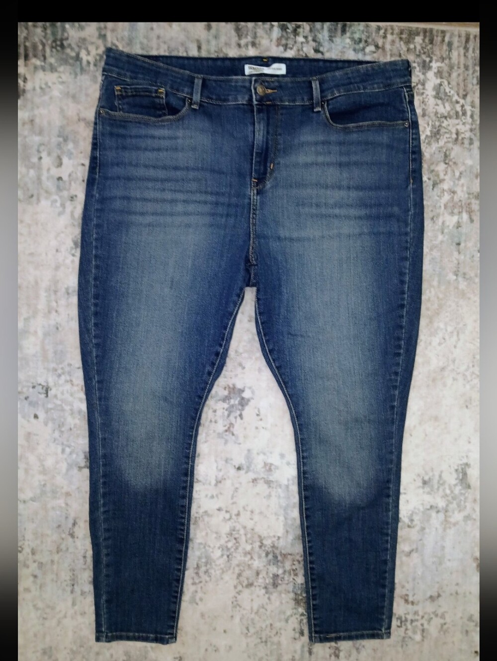 Levi's Signature Mid-Rise Skinny Fit Indigo Stretch Jeans 18S